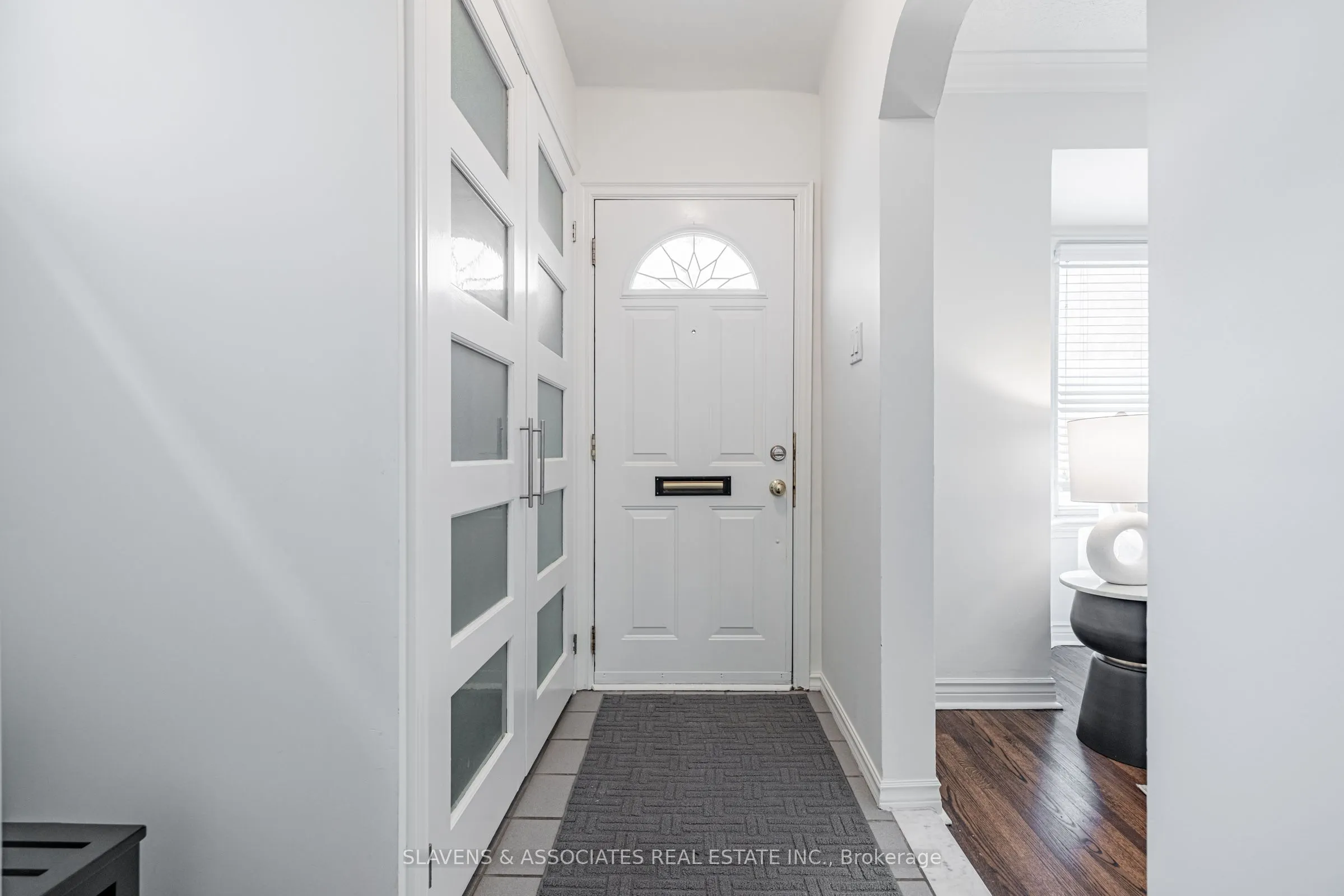 523 Glengarry Avenue