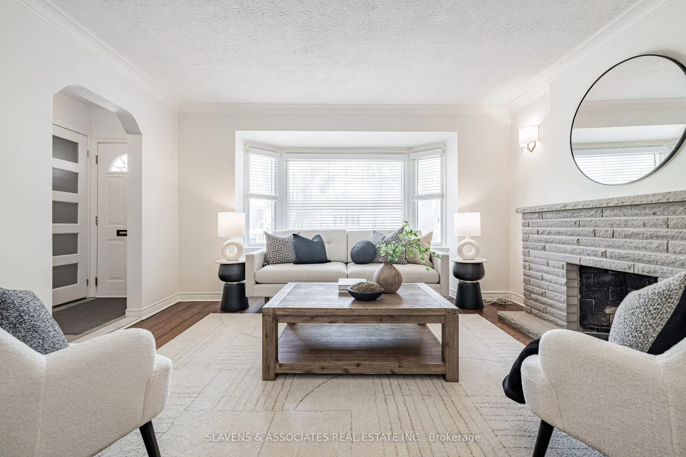 523 Glengarry Avenue