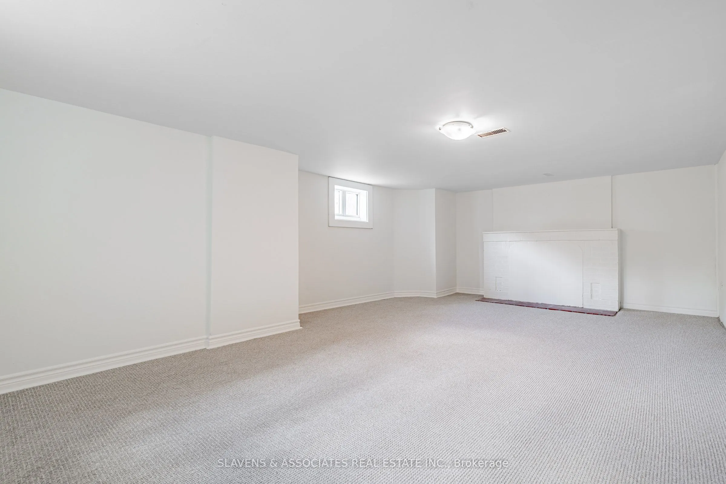 523 Glengarry Avenue