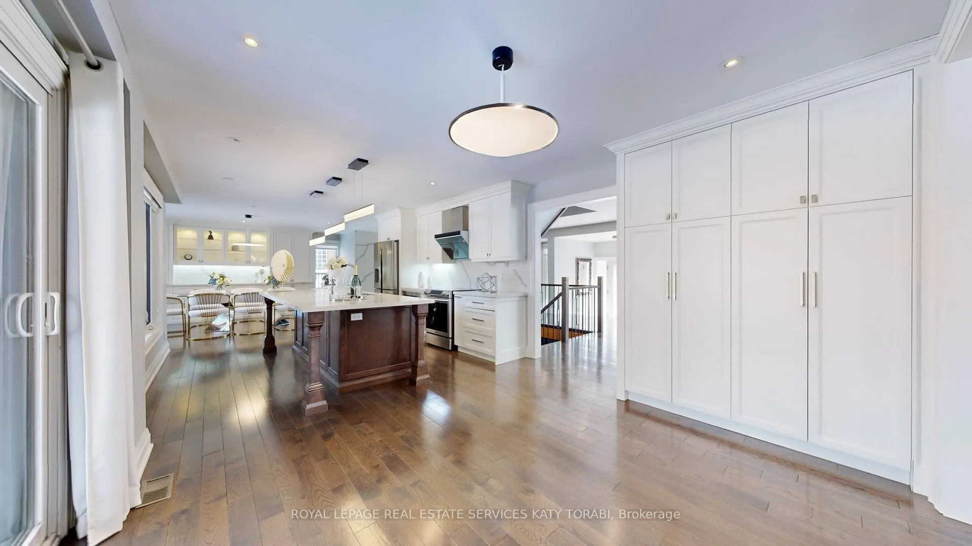 136 Denlow Boulevard