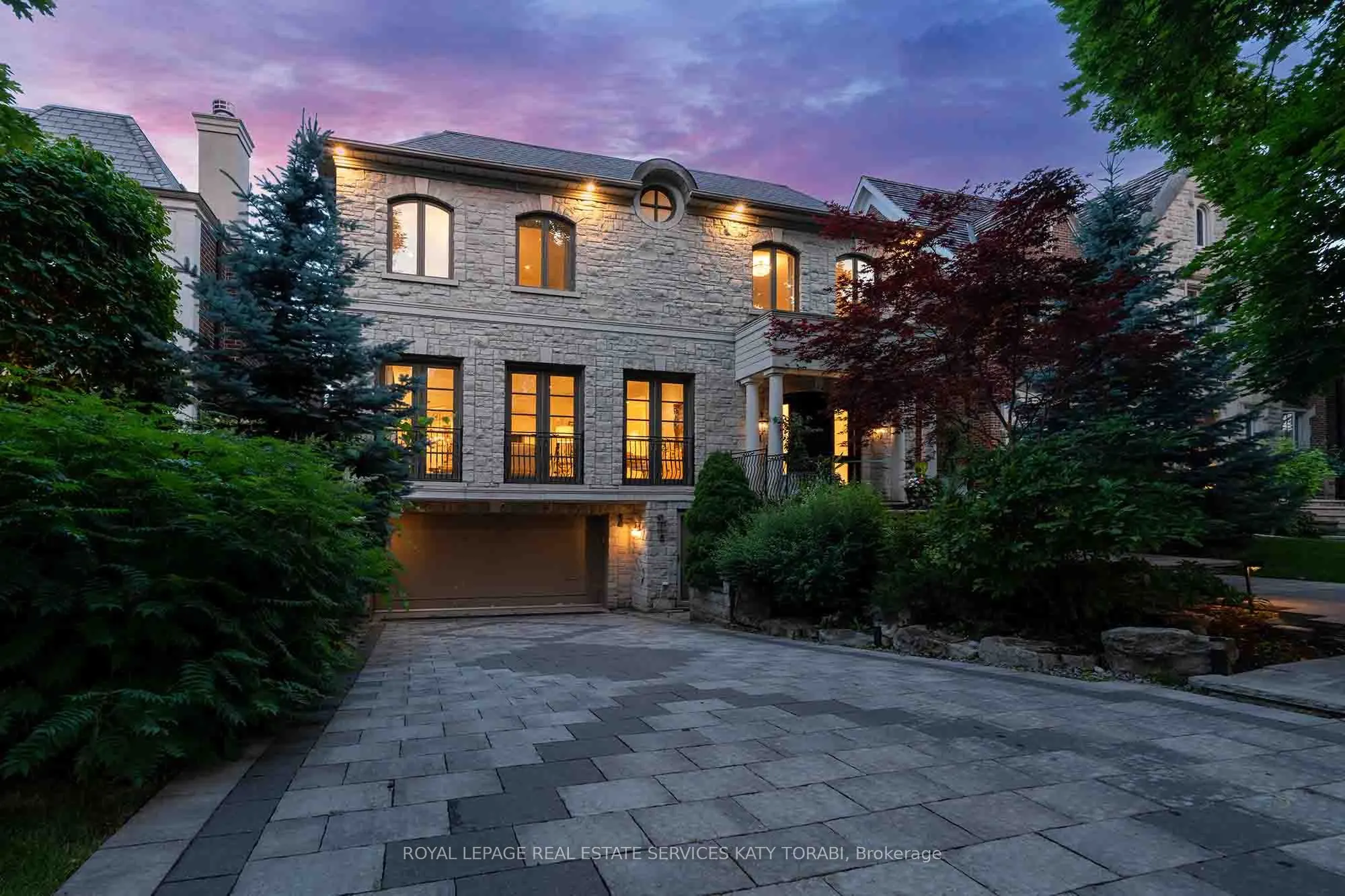 135 Buckingham Avenue