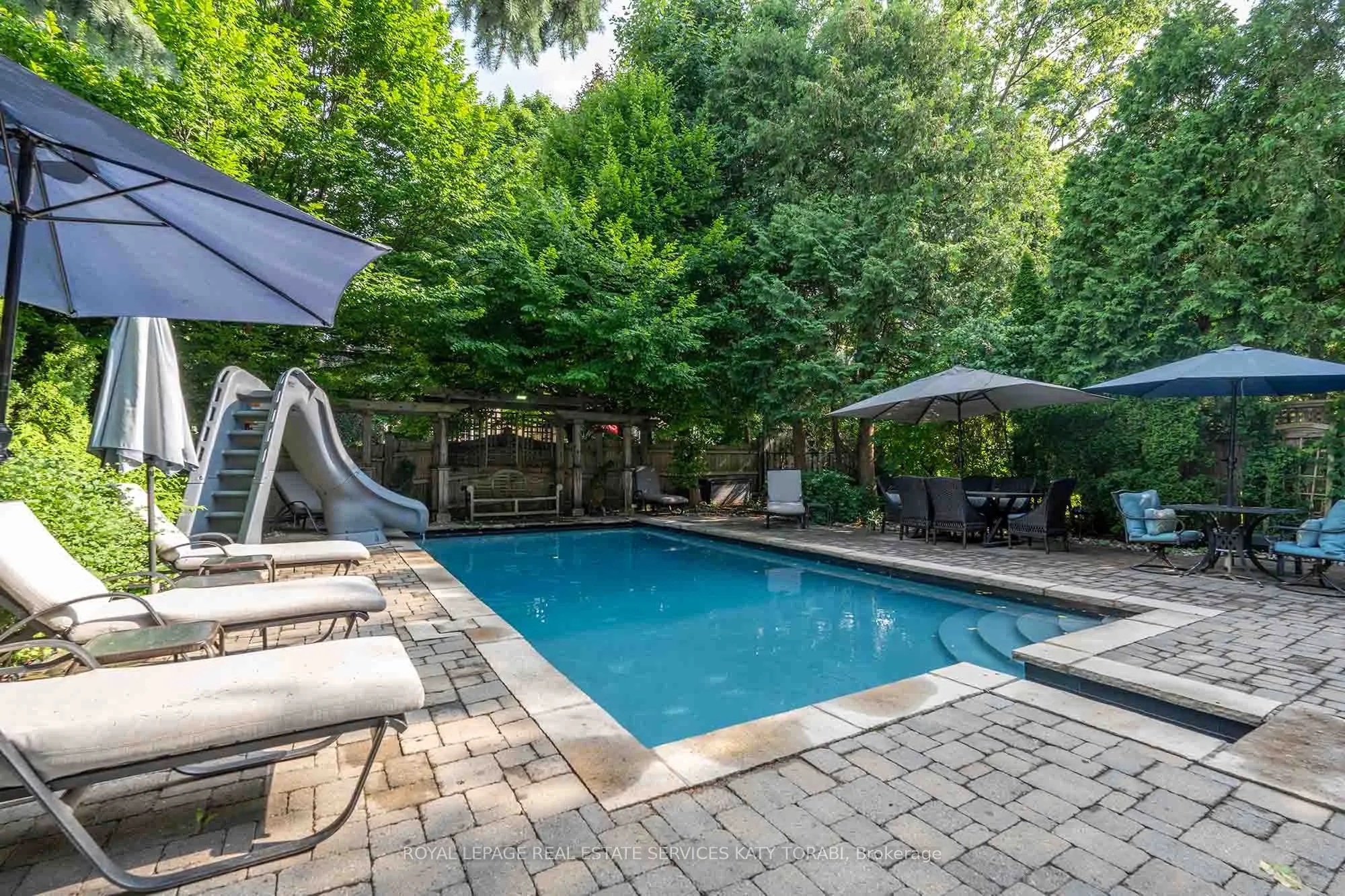 135 Buckingham Avenue