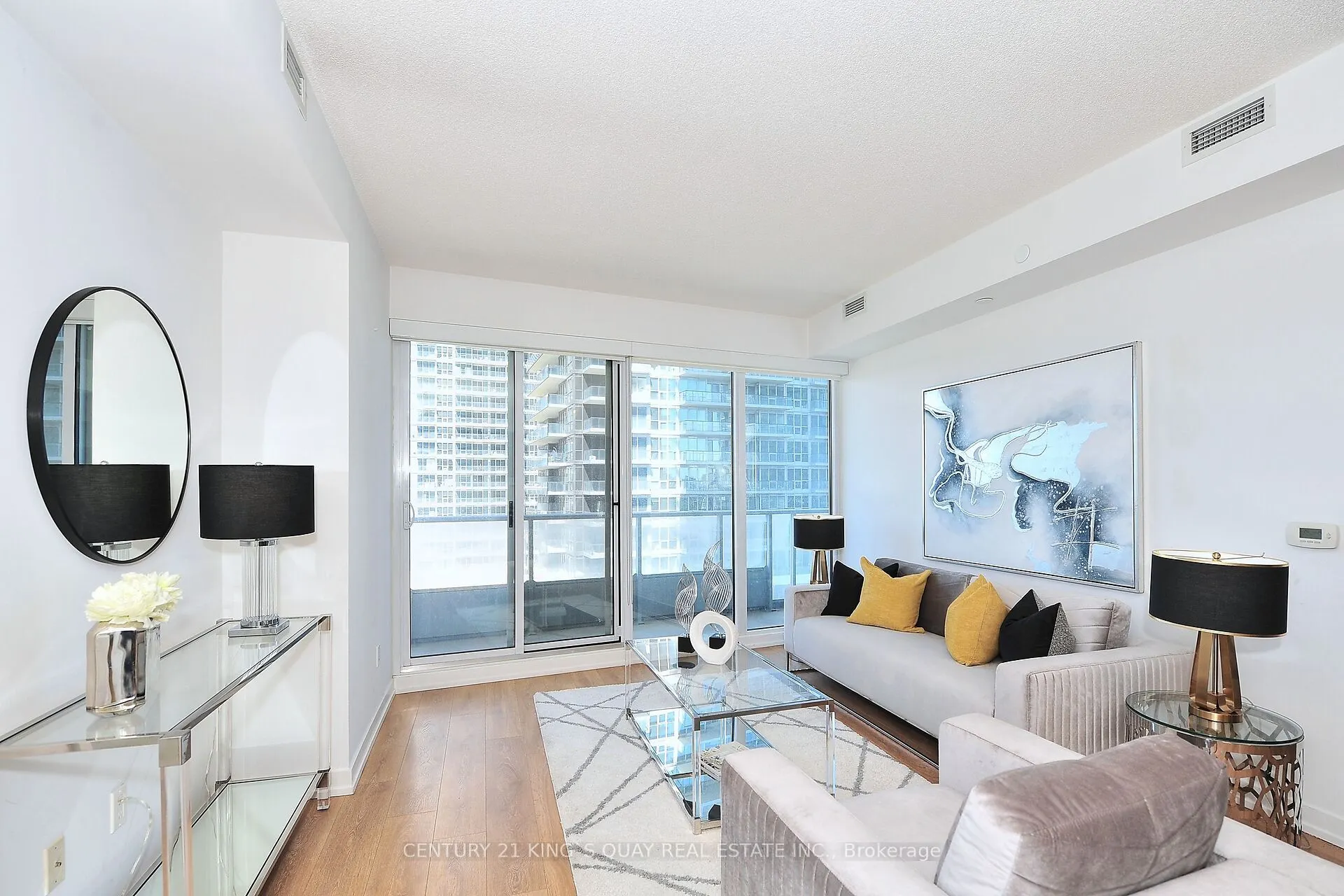 115 McMahon Drive, #811