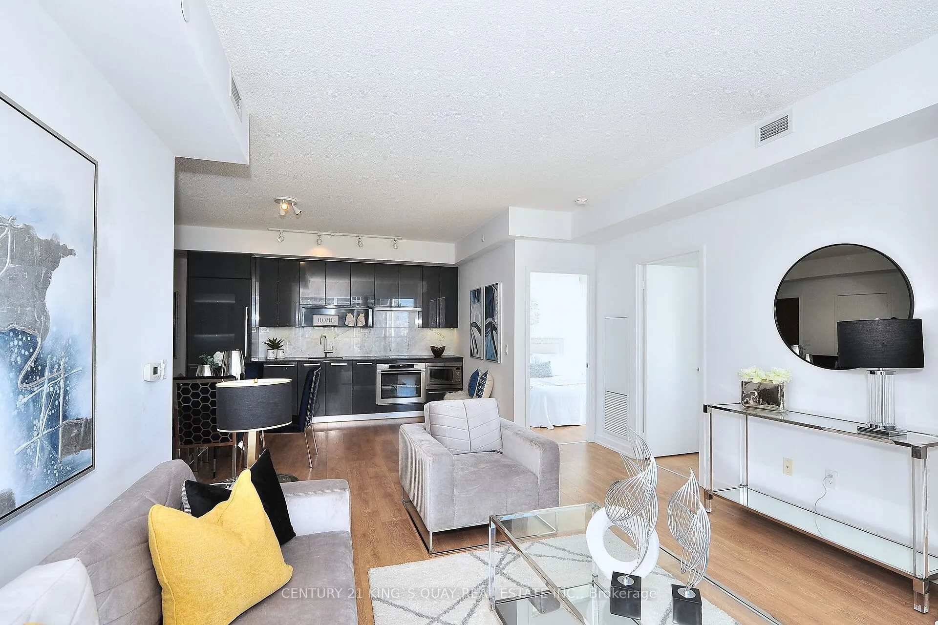 115 McMahon Drive, #811