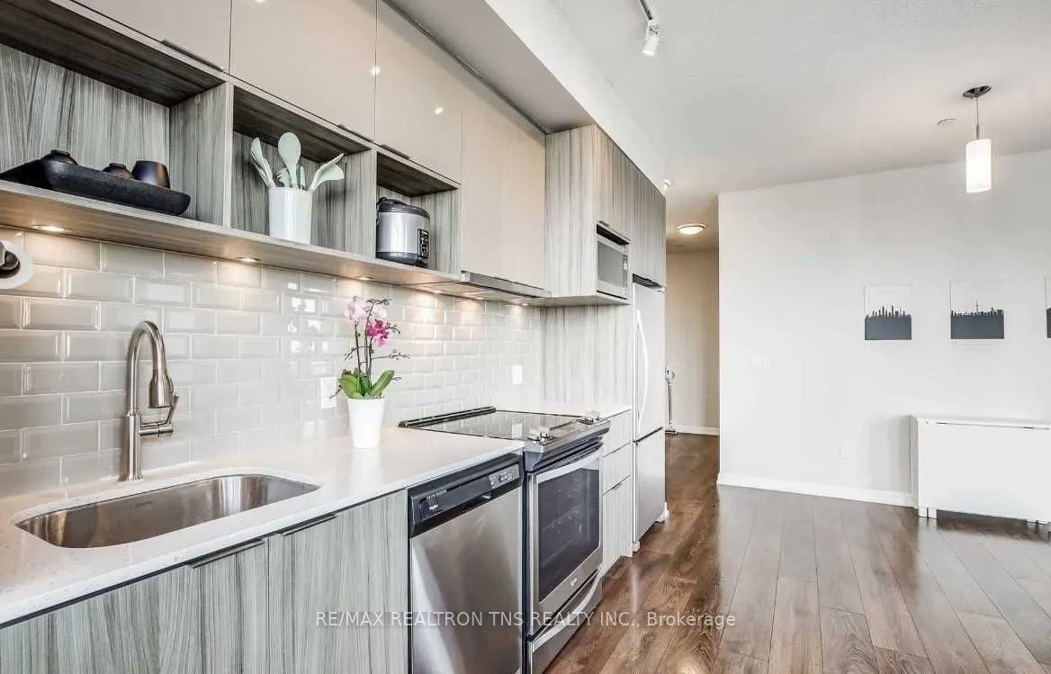 52 Forest Manor Road, #1302