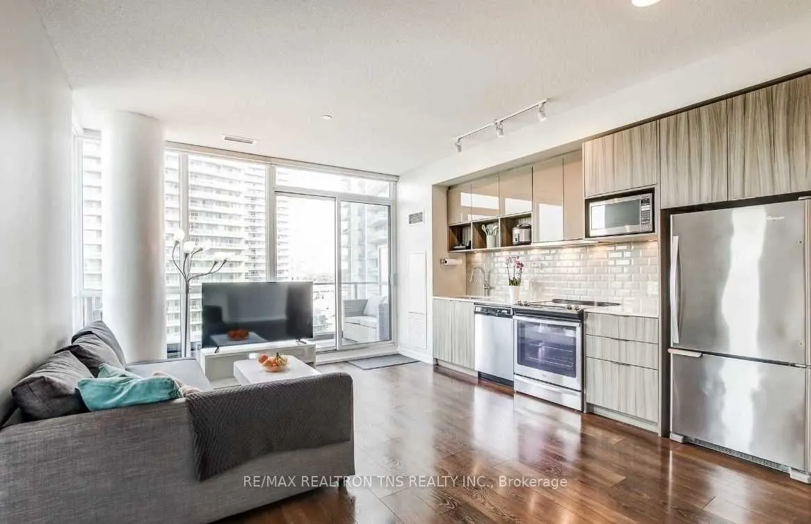 52 Forest Manor Road, #1302