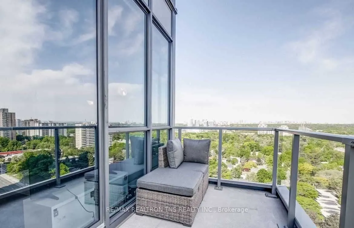 52 Forest Manor Road, #1302