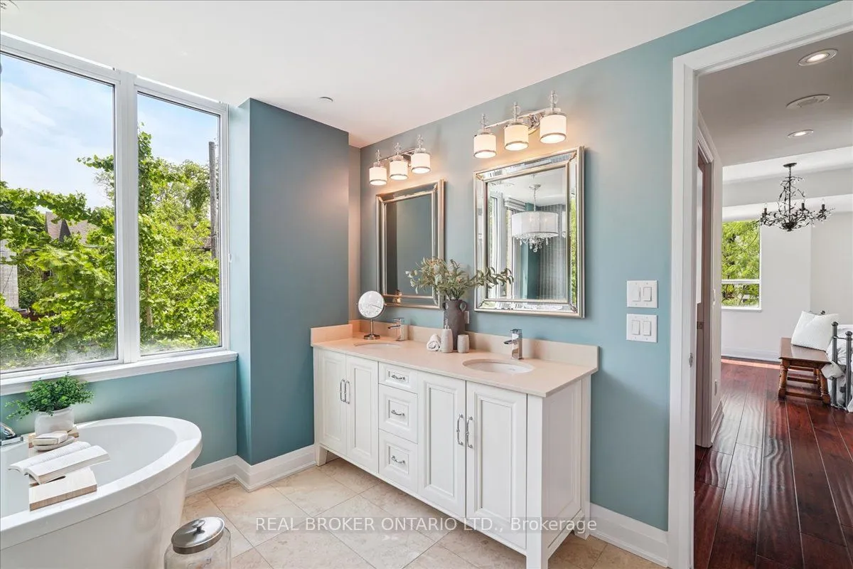 191 Duplex Avenue, #105