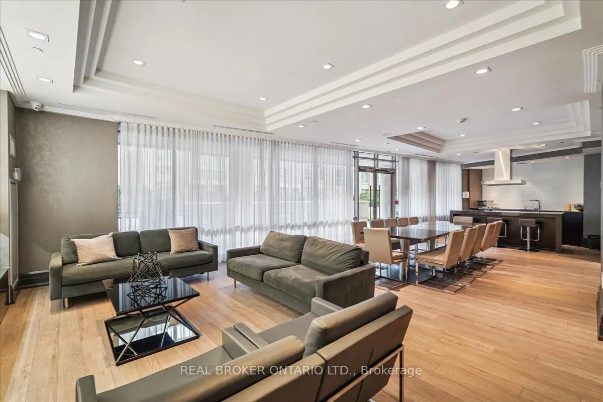 191 Duplex Avenue, #105