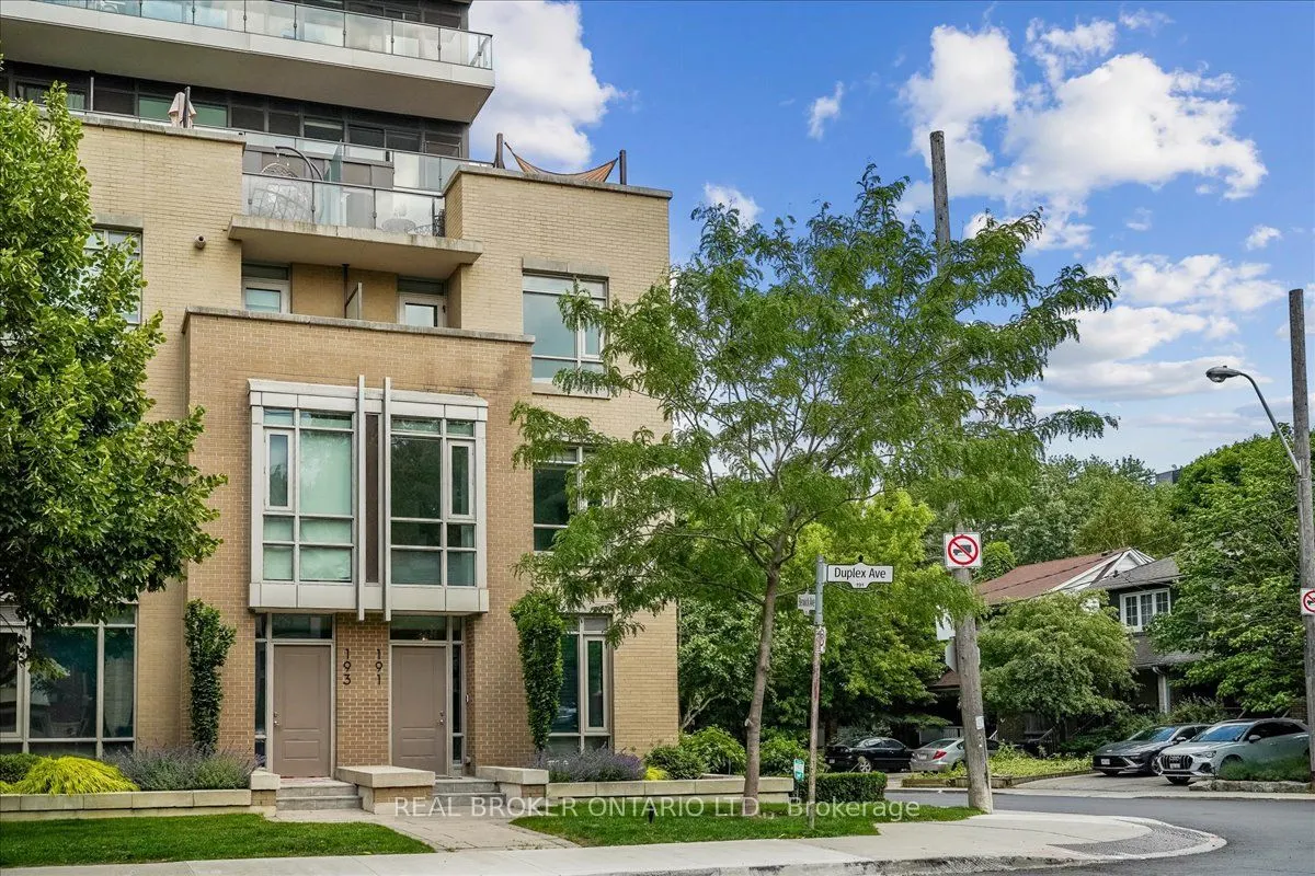 191 Duplex Avenue, #105