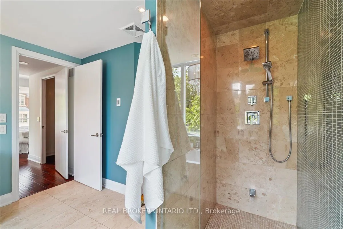 191 Duplex Avenue, #105