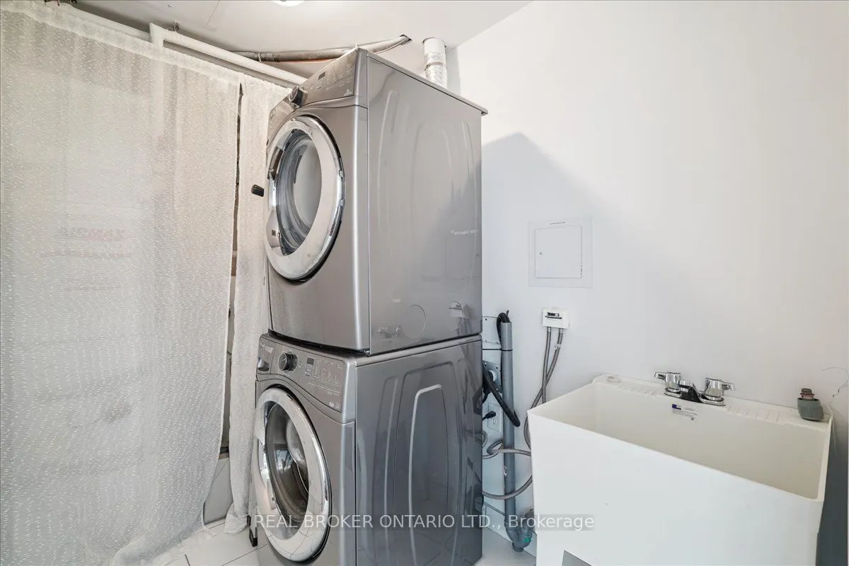 191 Duplex Avenue, #105
