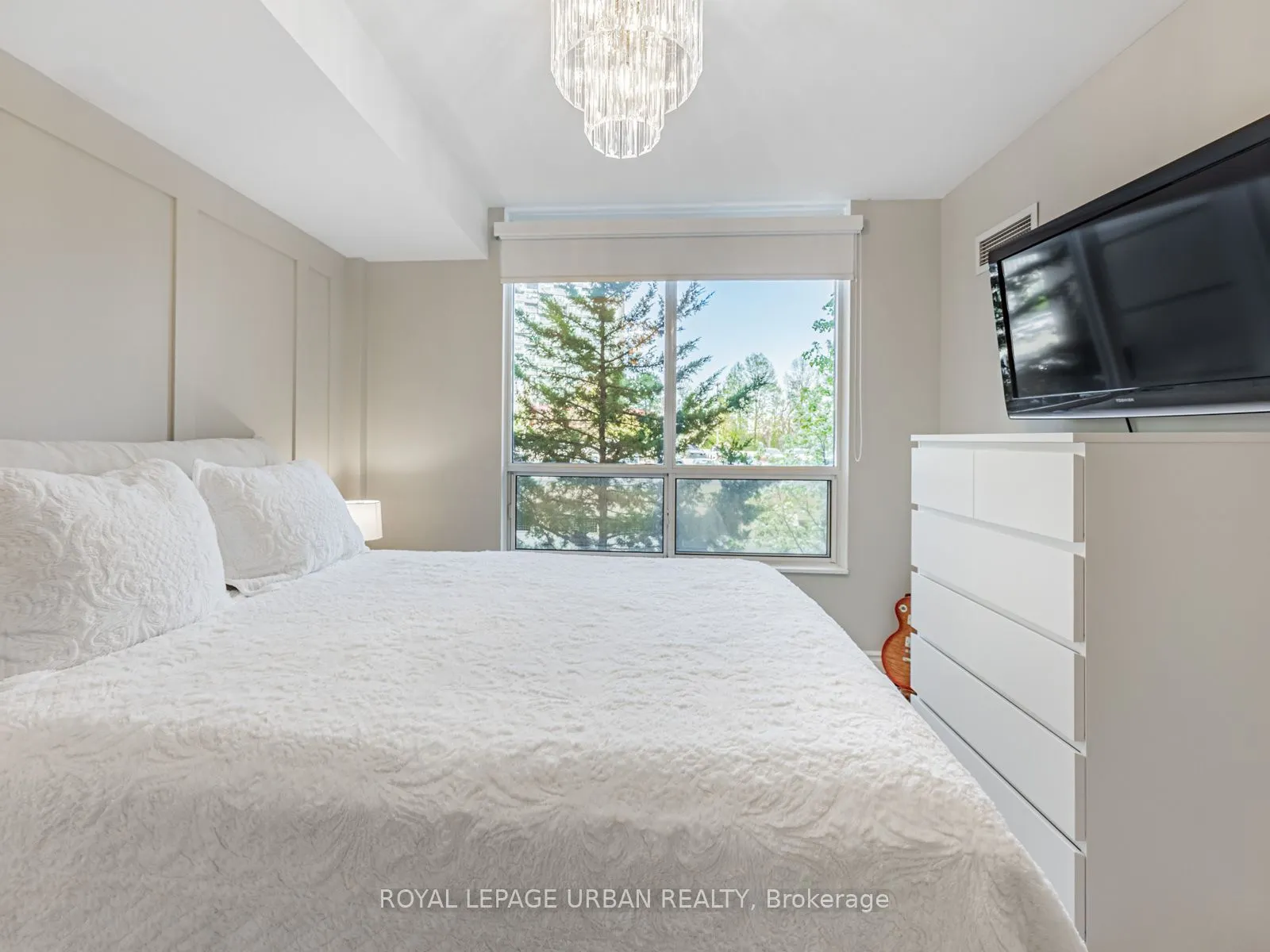 1103 Leslie Street #202