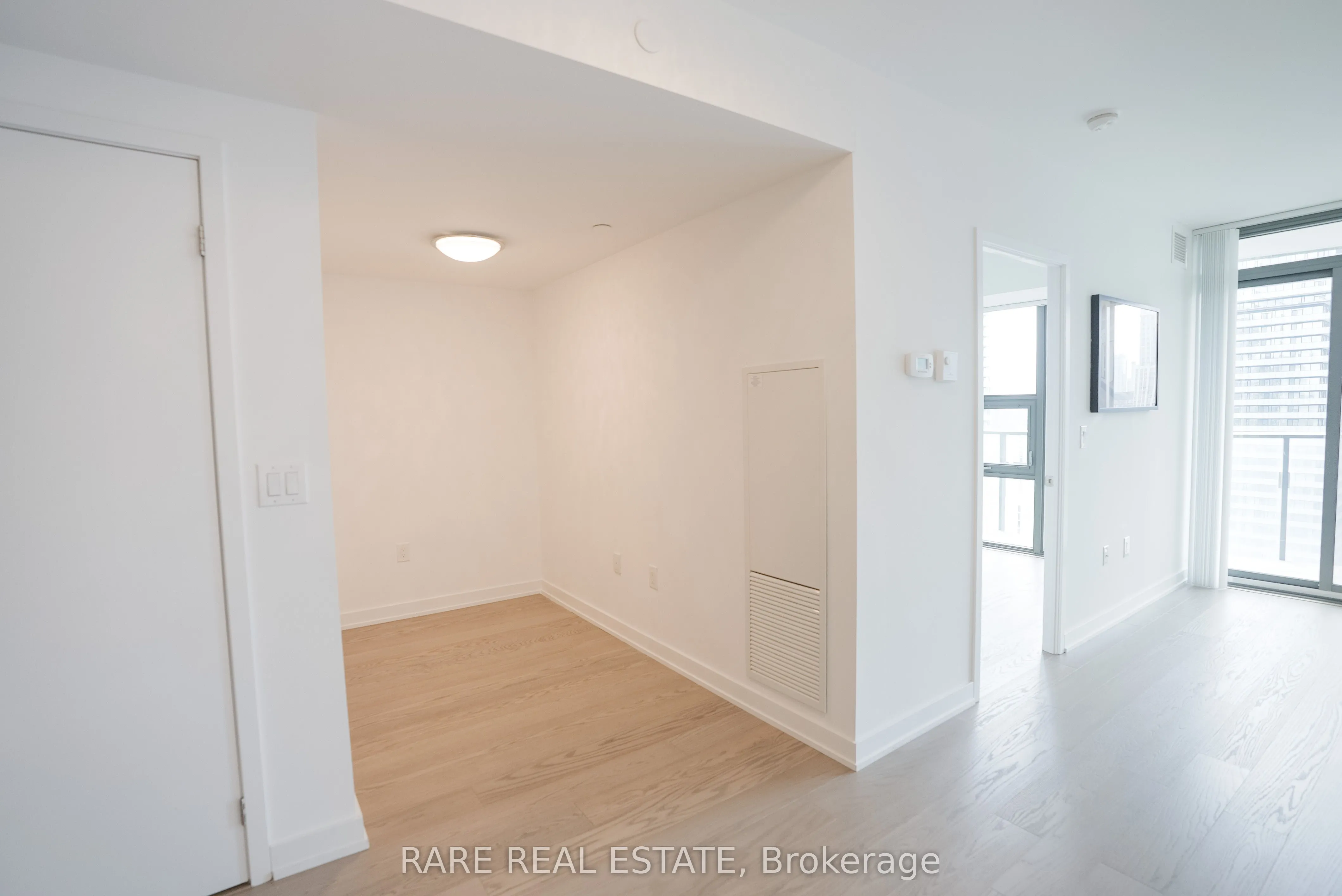 11 Wellesley Street W, #2703