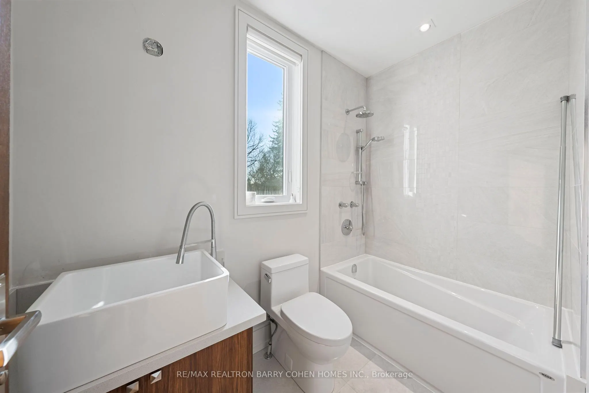 41 Suncrest Drive