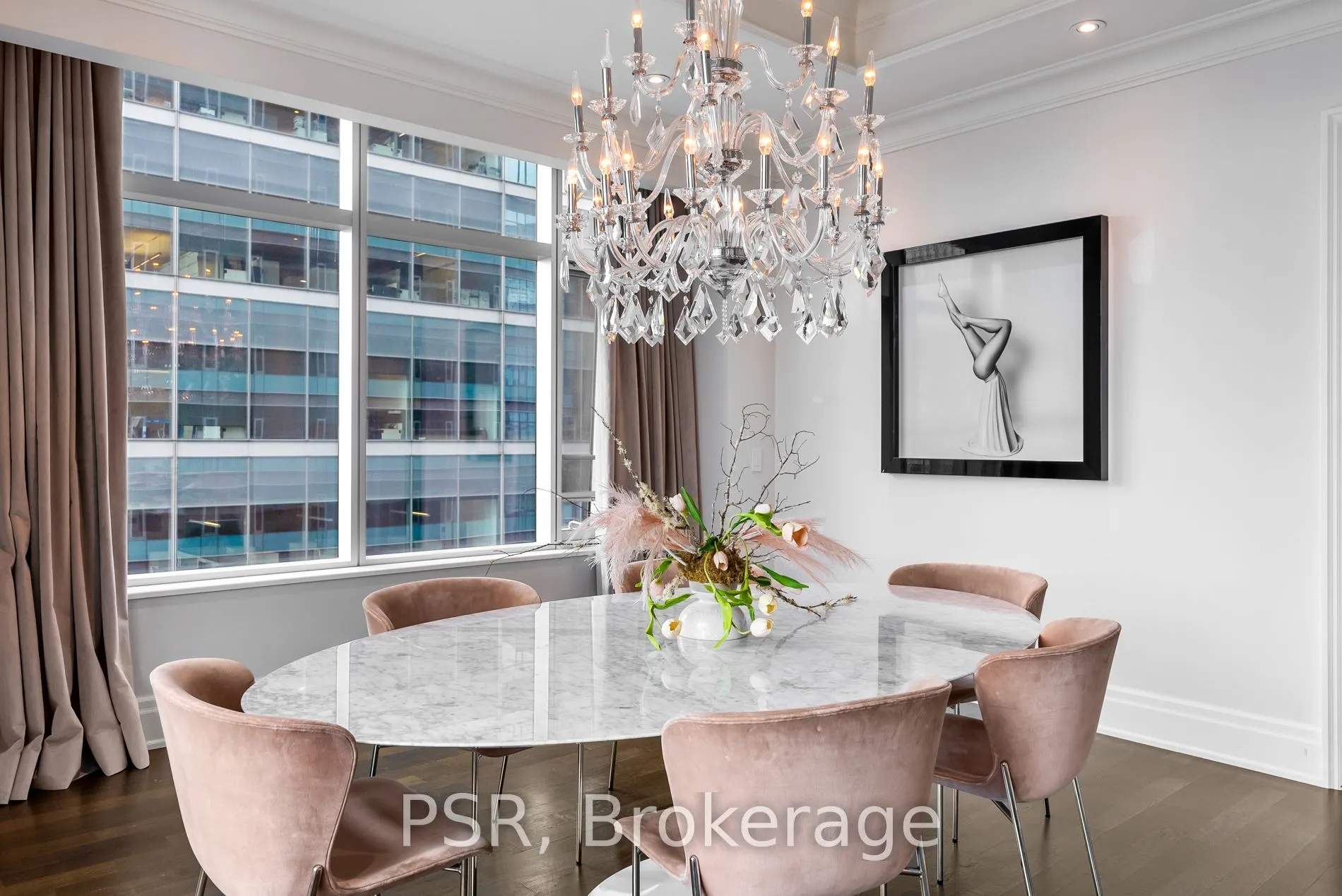 311 Bay Street, #3901