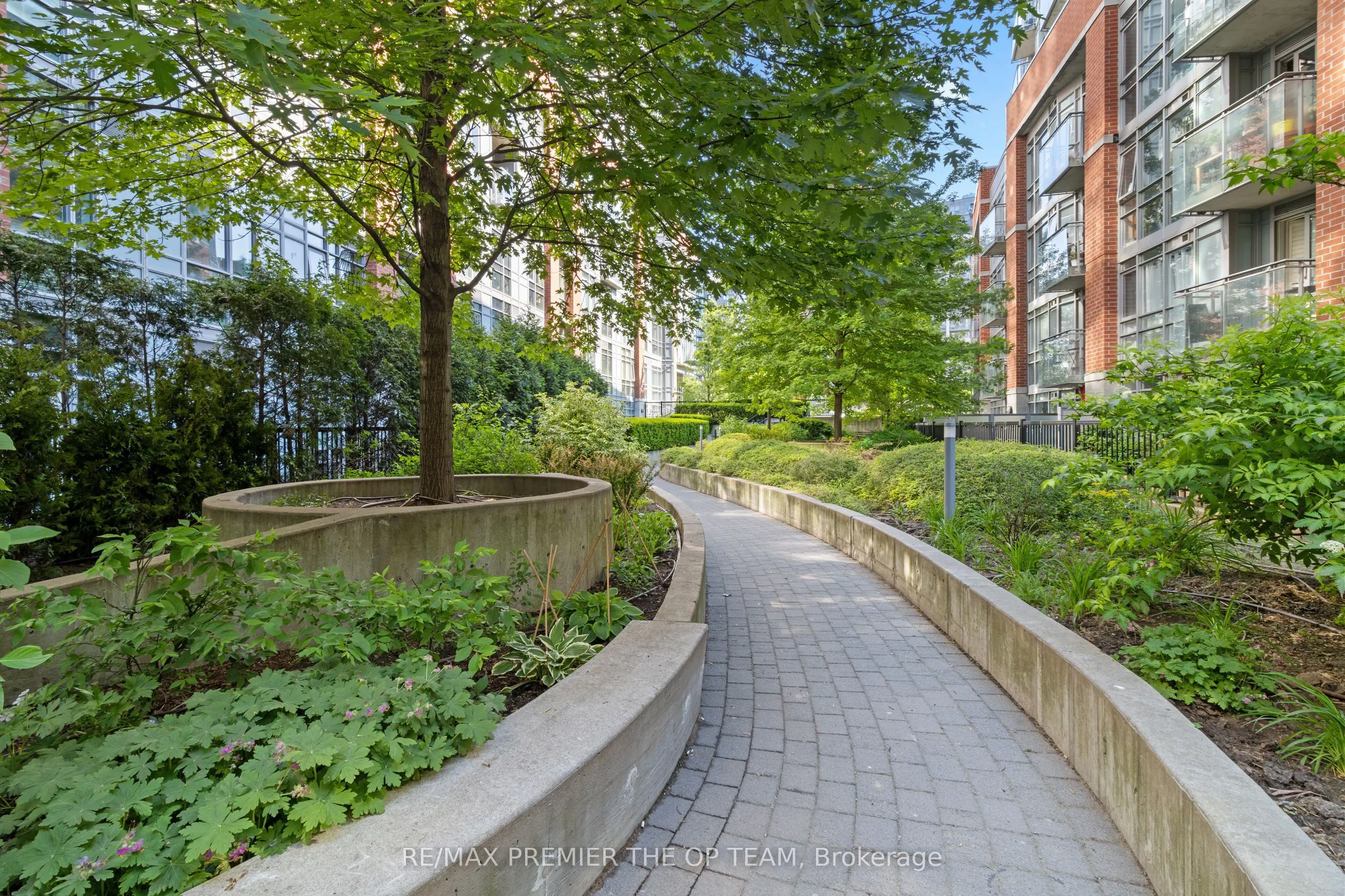 170 Sudbury Street, #105