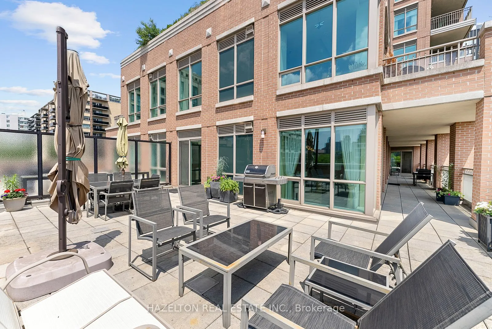 155 St Clair Avenue W, #506