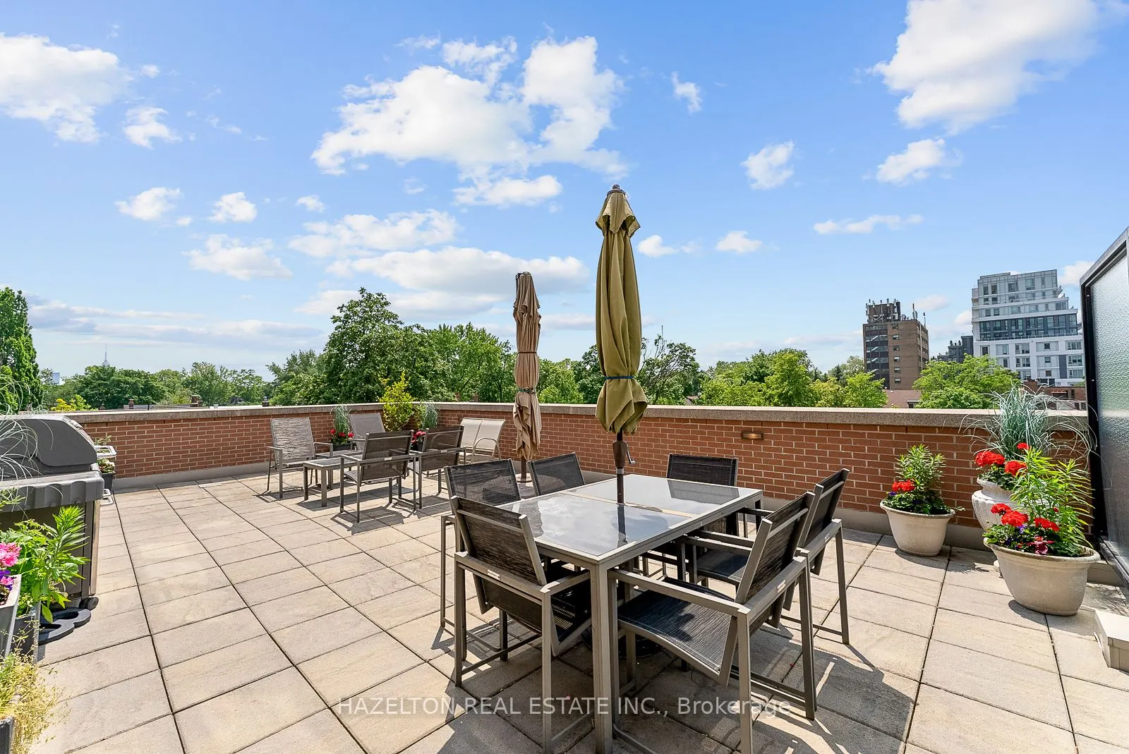 155 St Clair Avenue W, #506