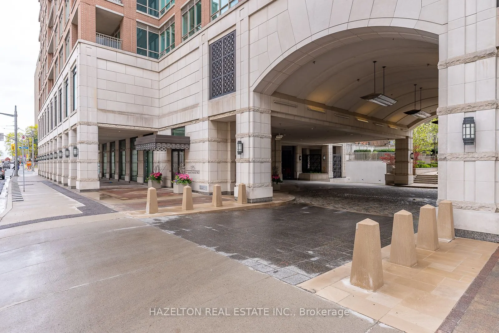 155 St Clair Avenue W, #506