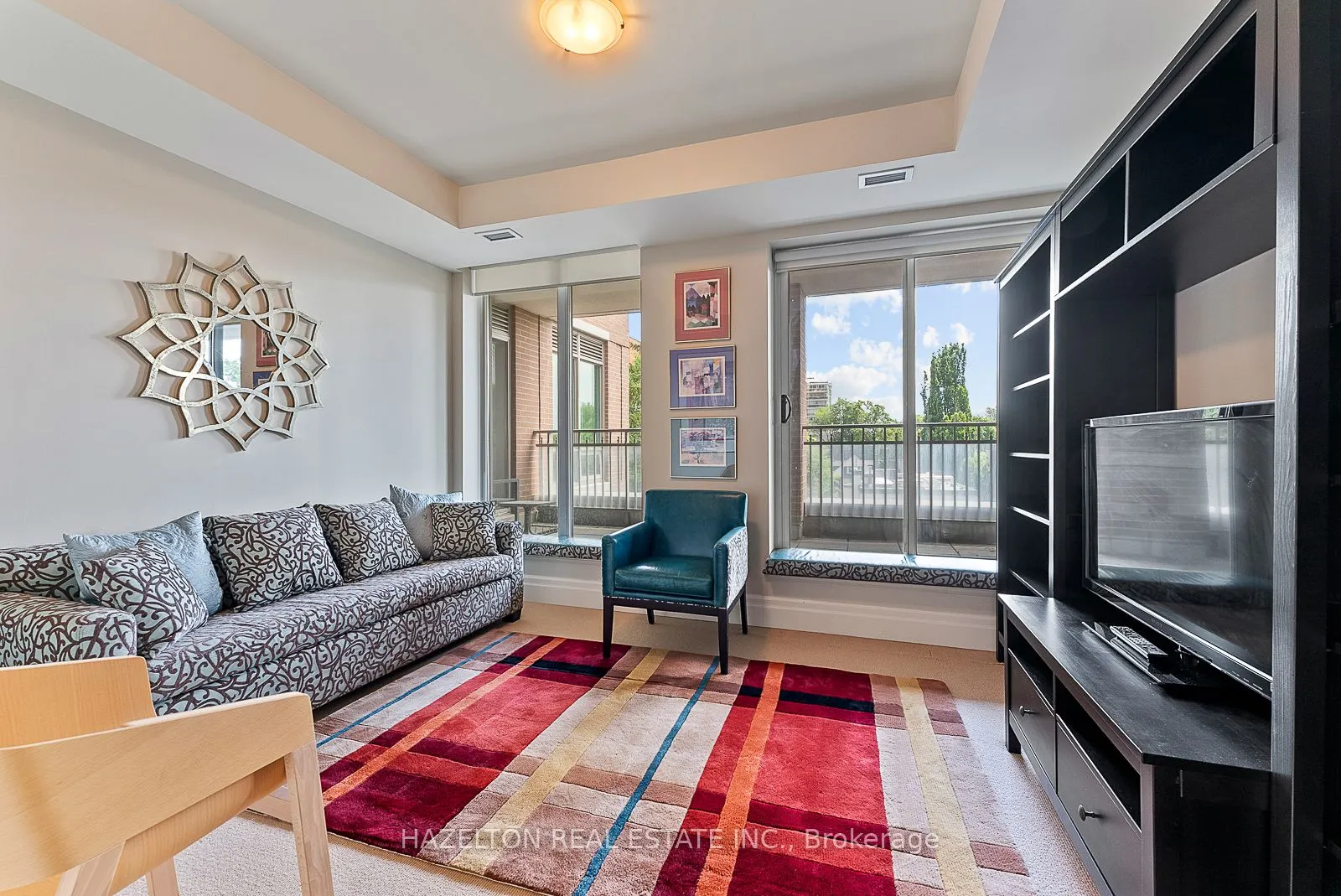 155 St Clair Avenue W, #506