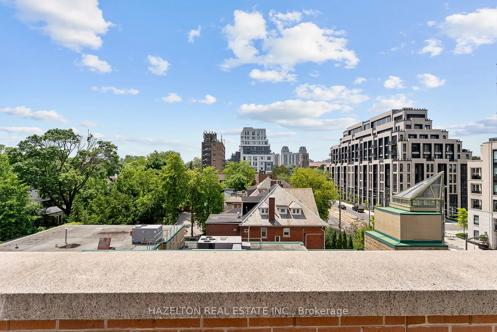 155 St Clair Avenue W, #506