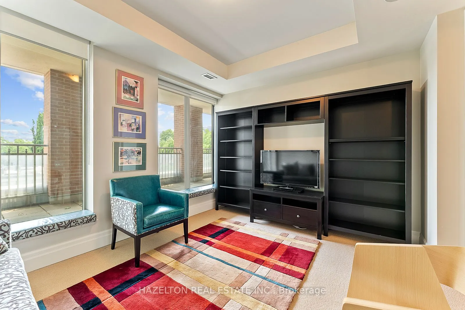 155 St Clair Avenue W, #506