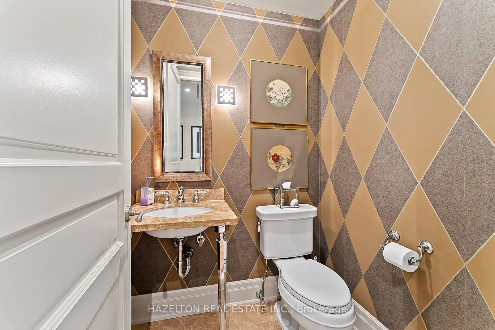 155 St Clair Avenue W, #506