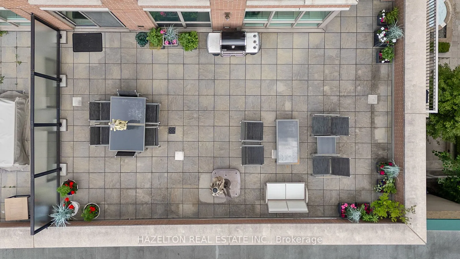 155 St Clair Avenue W, #506