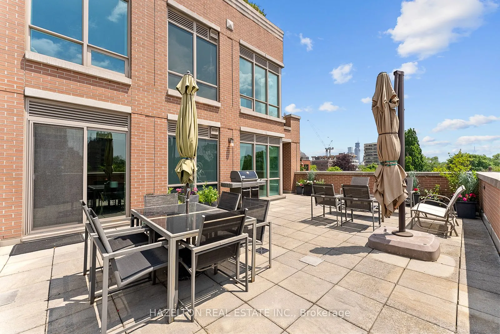 155 St Clair Avenue W, #506