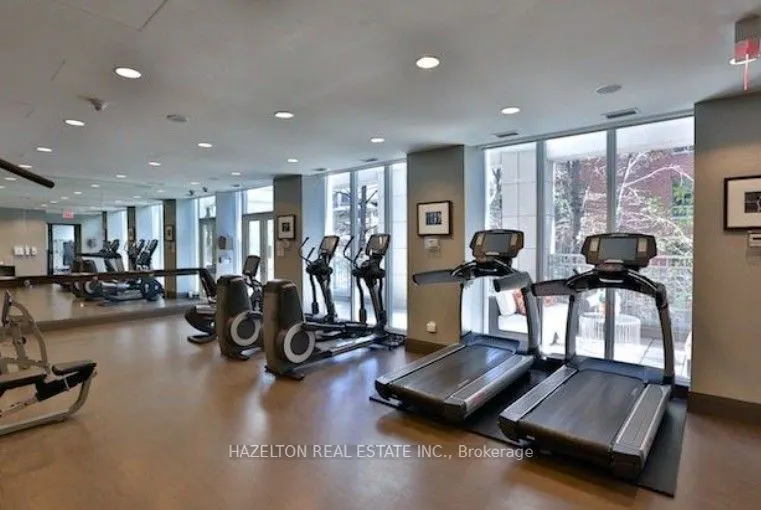 155 St Clair Avenue W, #506
