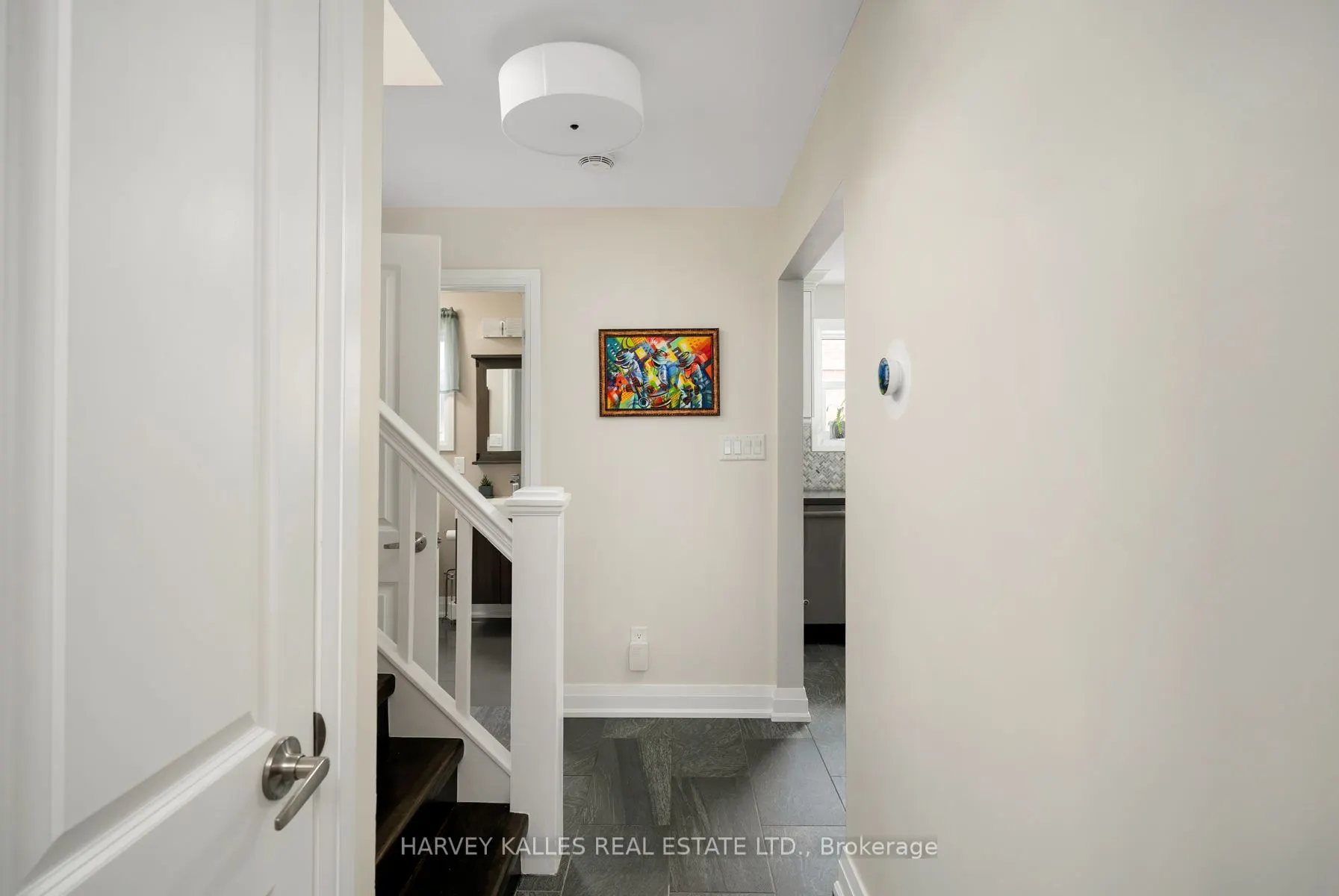89 Charleswood Drive
