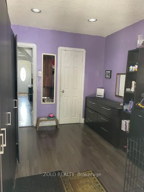 10 Ranee Avenue