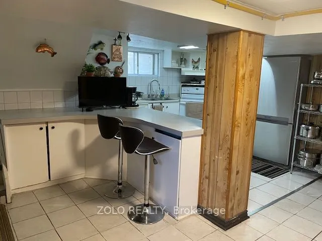 10 Ranee Avenue