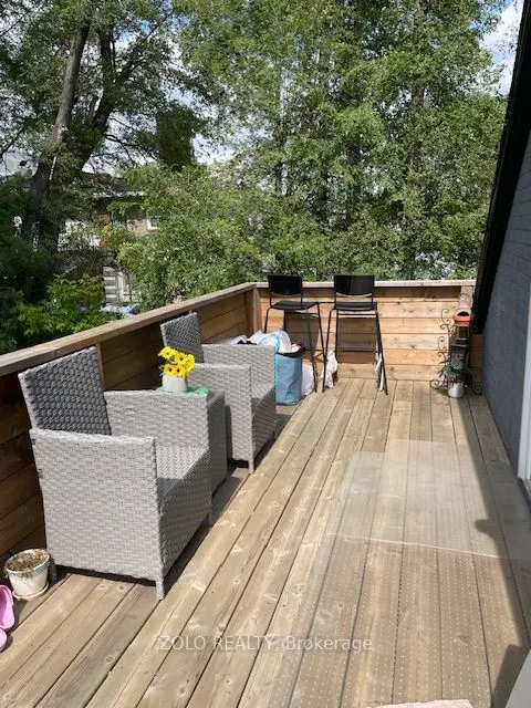 10 Ranee Avenue