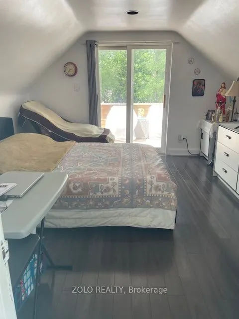 10 Ranee Avenue