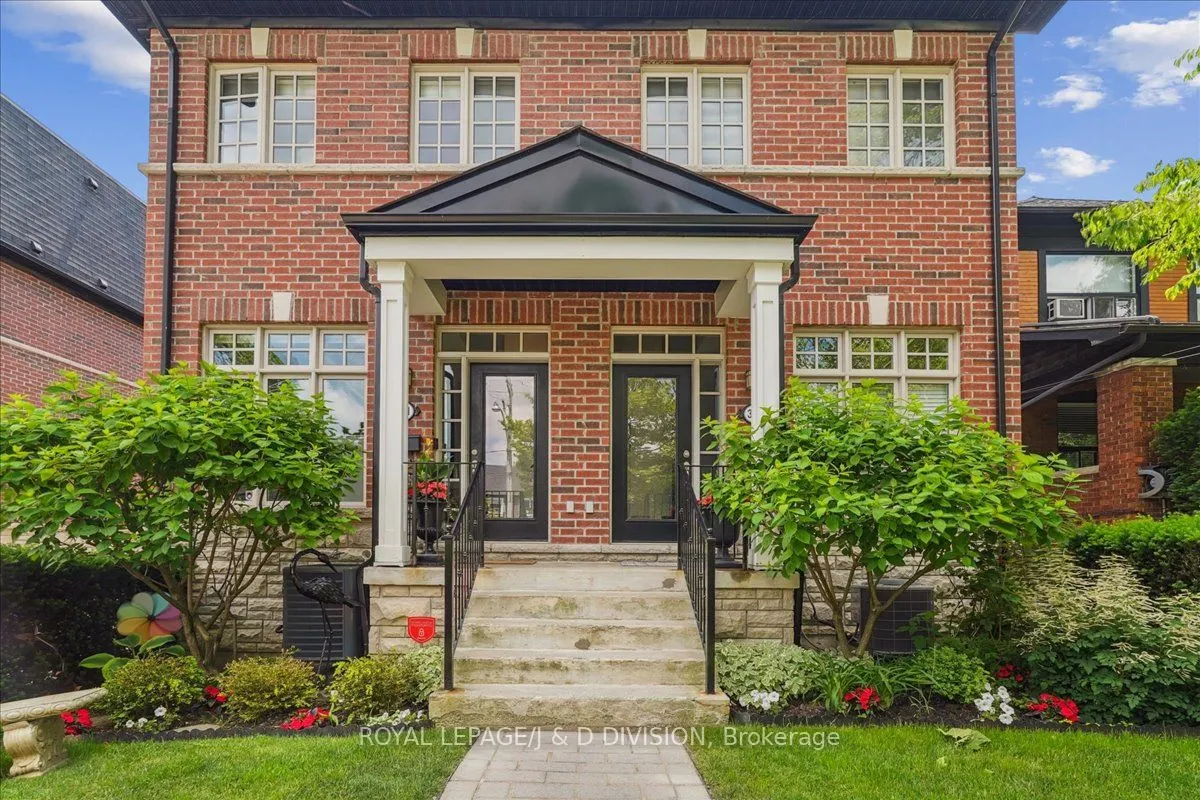 361 Roehampton Avenue, #2