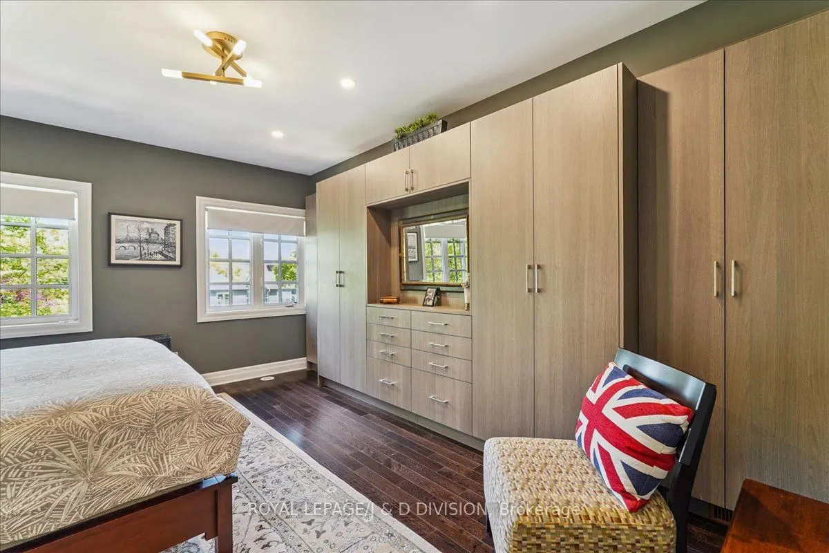361 Roehampton Avenue, #2