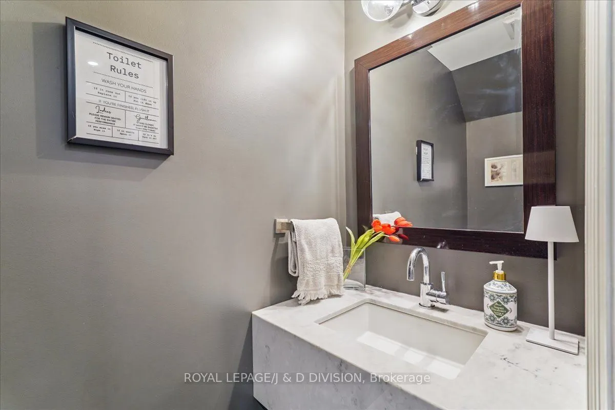 361 Roehampton Avenue, #2