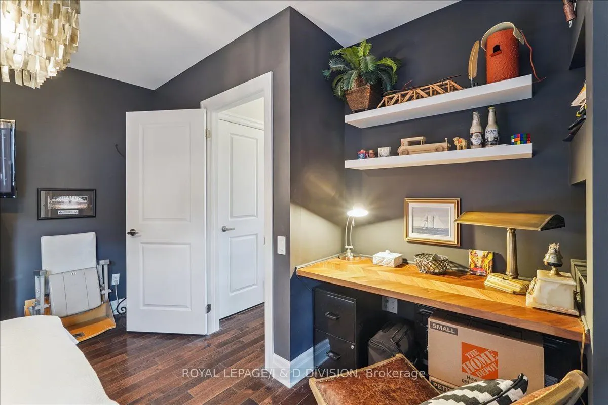 361 Roehampton Avenue, #2