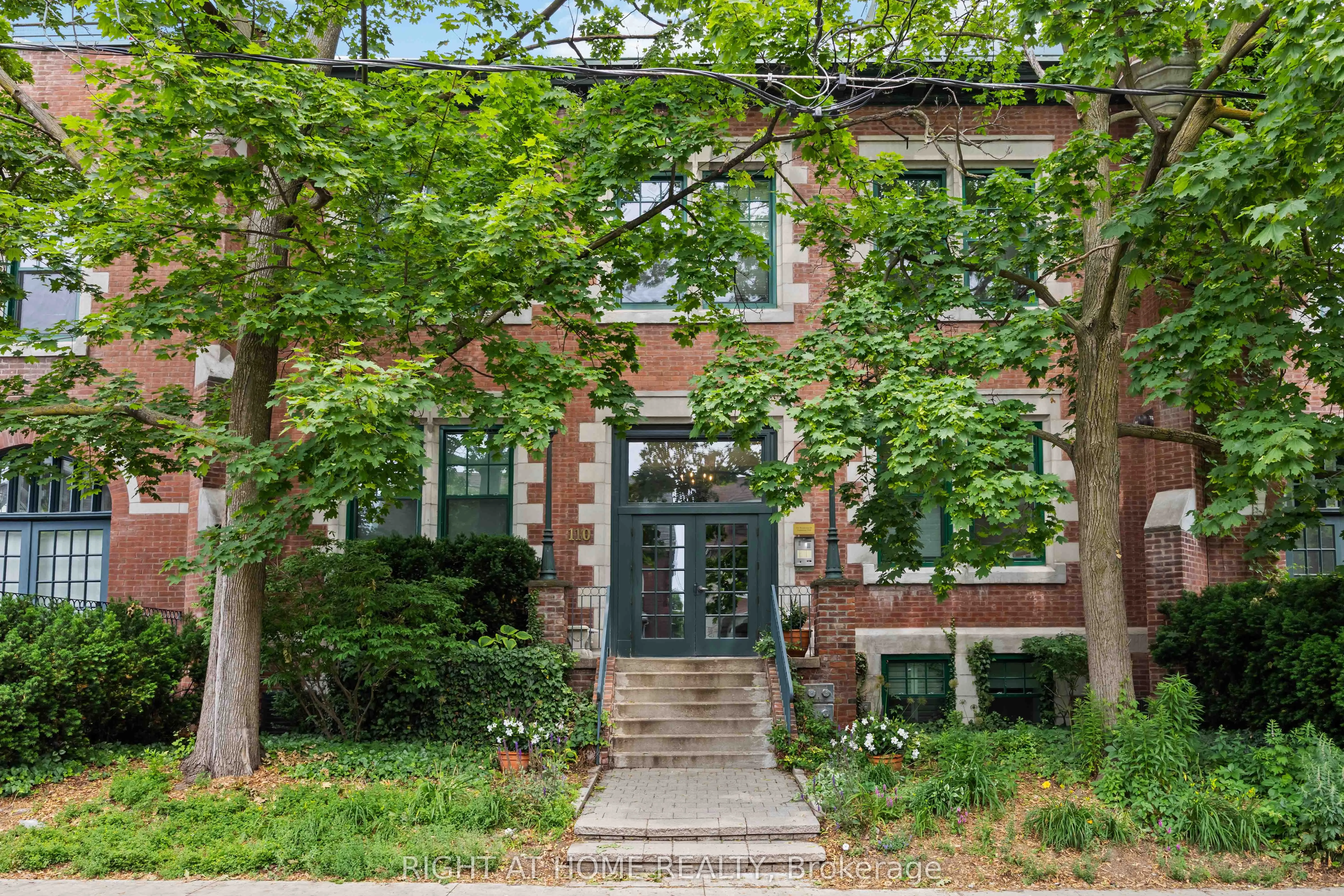 110 Hepbourne Street, #202