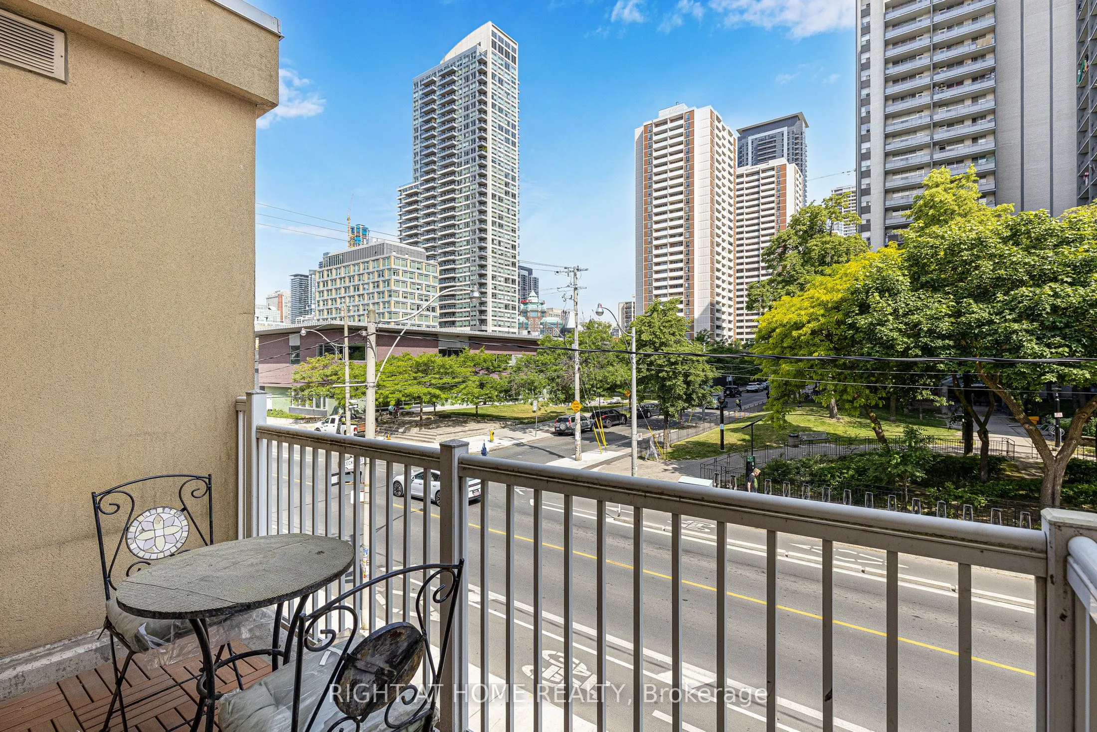 205 Wellesley Street E, #205