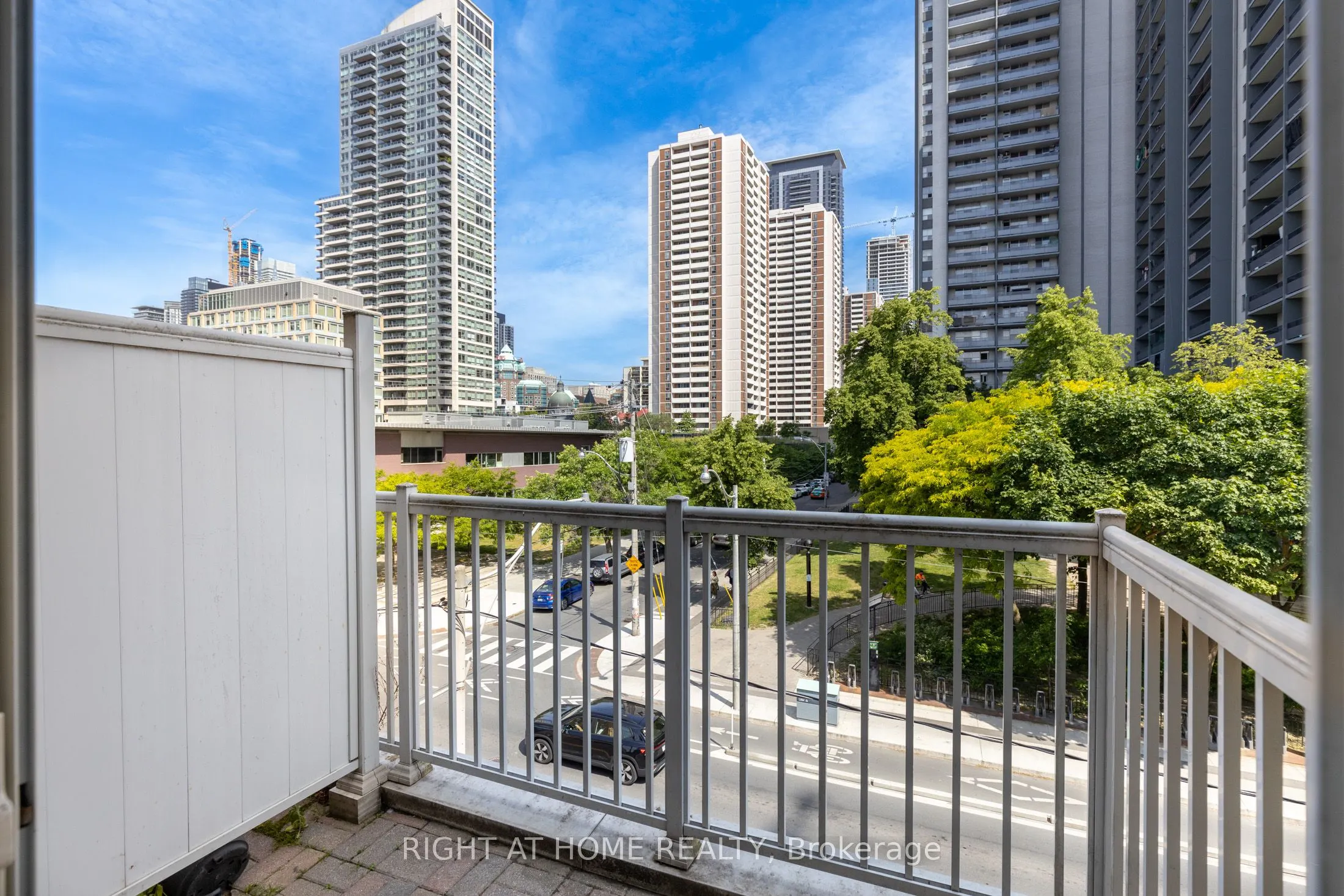 205 Wellesley Street E, #205