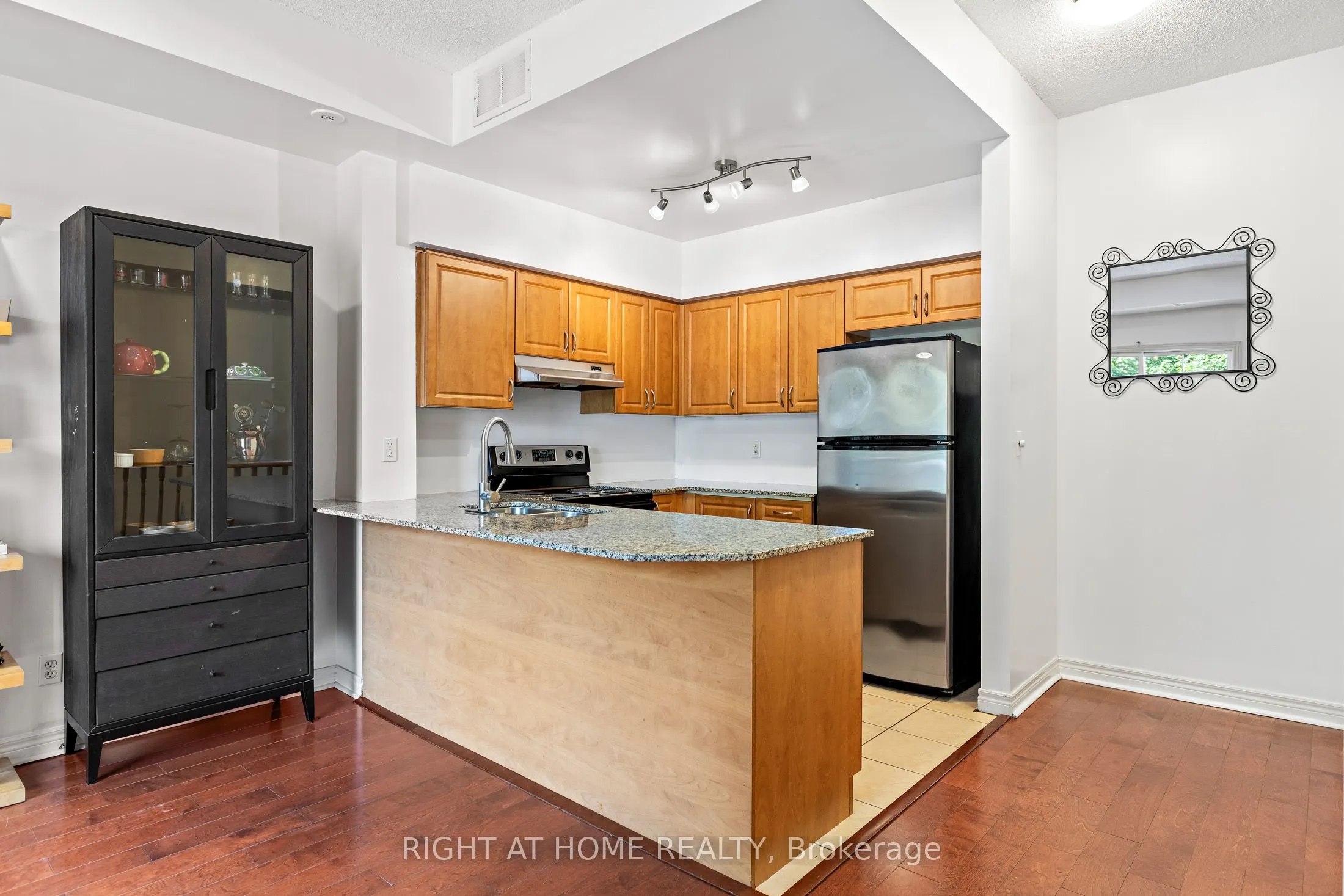 205 Wellesley Street E, #205