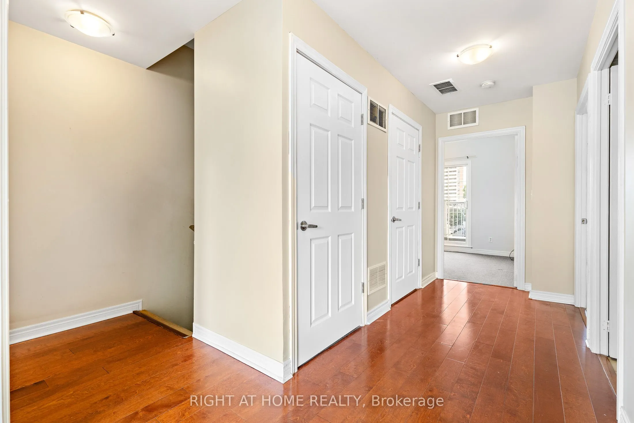 205 Wellesley Street E, #205