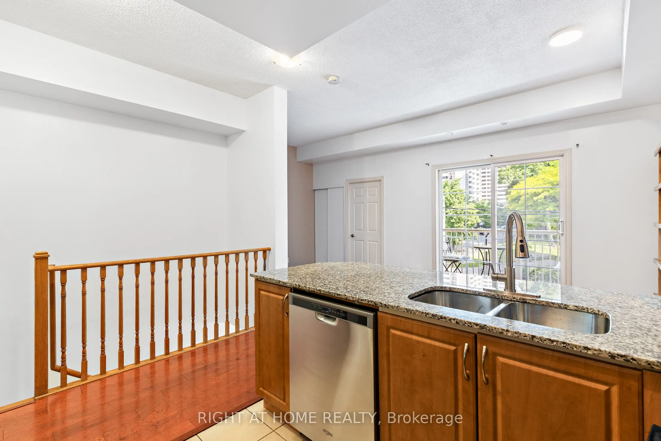 205 Wellesley Street E, #205