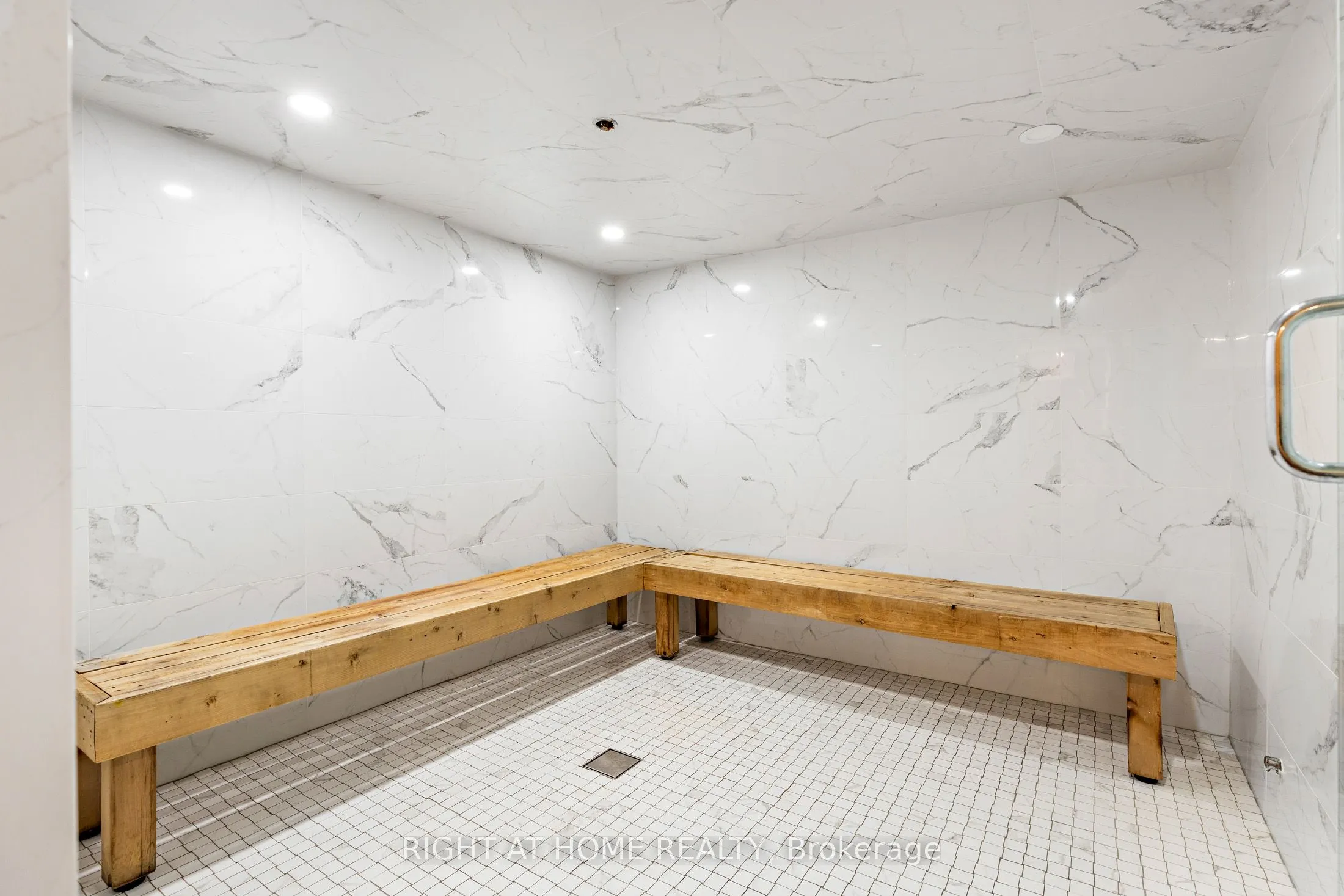 205 Wellesley Street E, #205