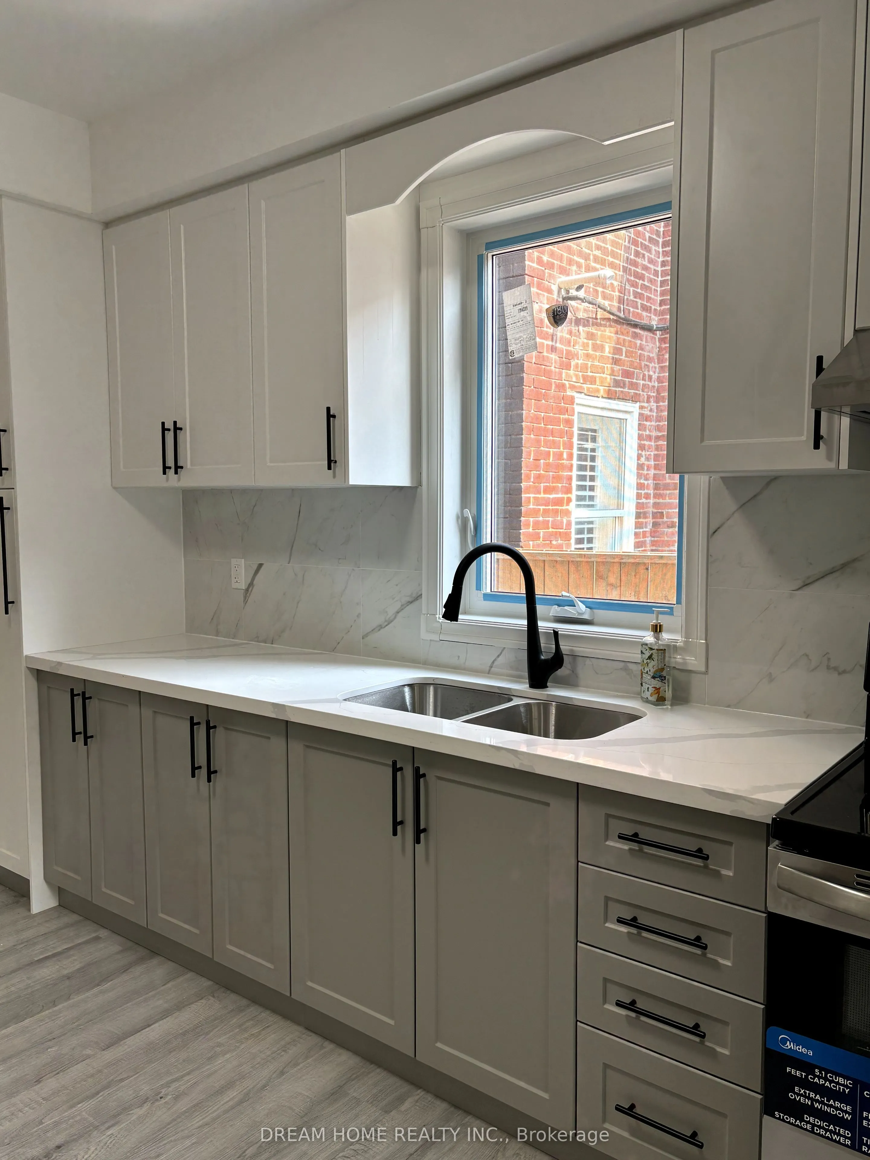 262 clinton Street, #202