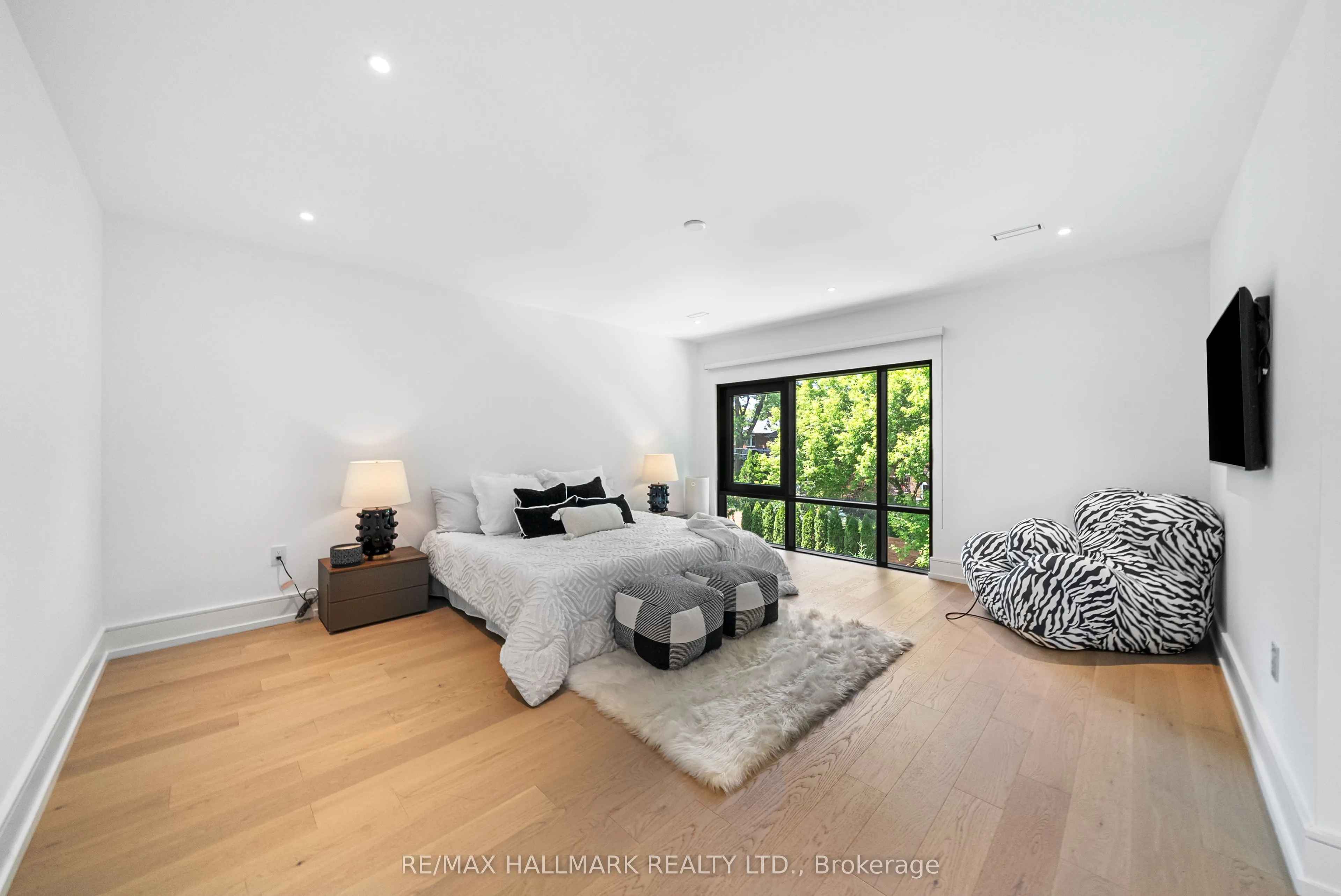 22 Divadale Drive