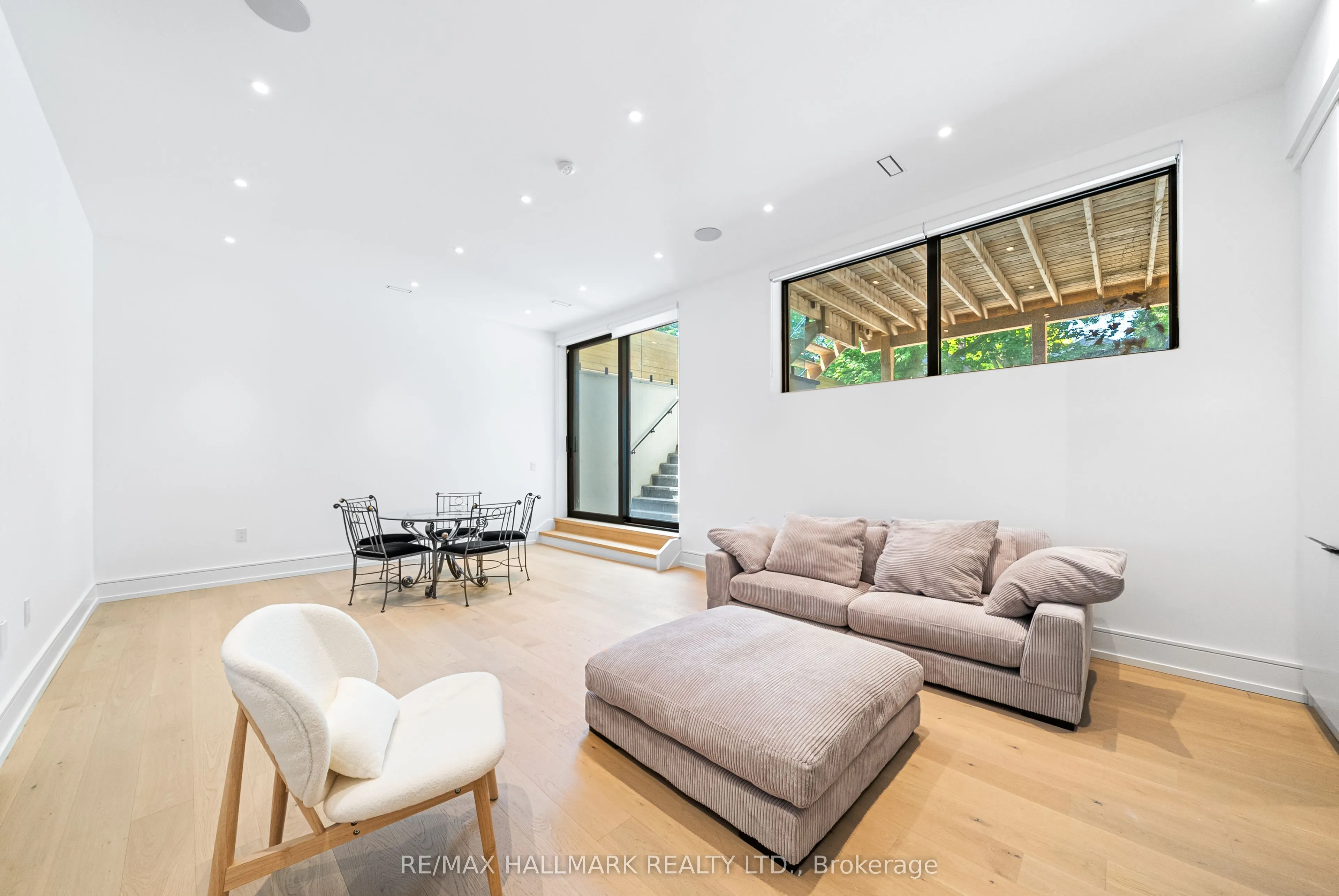 22 Divadale Drive
